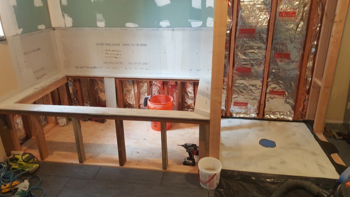 Porcelain Under construction to show Jacuzi Tub and Standup Shower (includeotherpicturesofWA) 